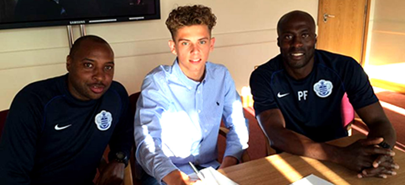 Lewis Todd signing his two year Scholarship contract with U18’s Manager Paul Furlong and Coach Andy Impy